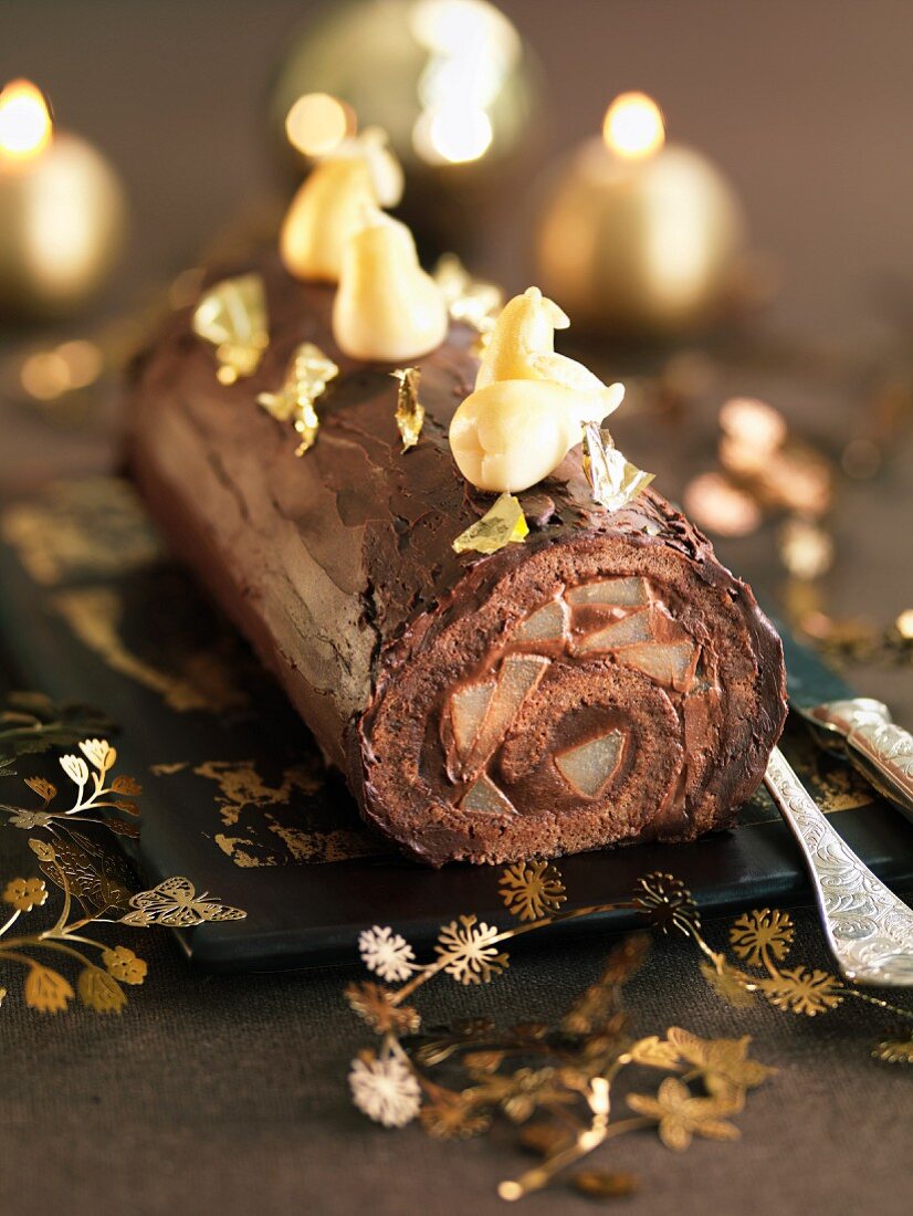 Belle-Helene-style Christmas log cake