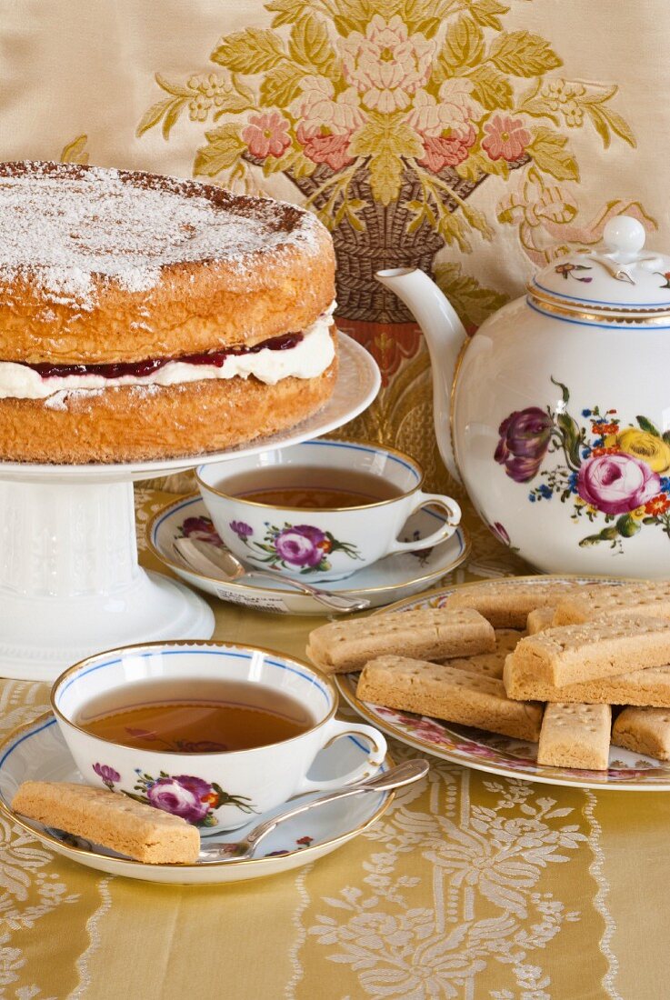 Shortbreads and sponge cake for tea