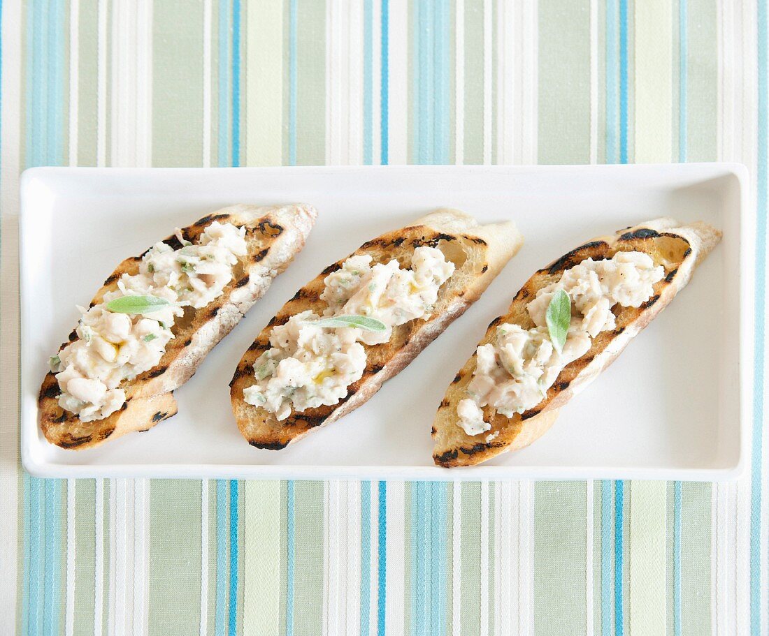 Cream cheese,white haricot bean and sage crostinis