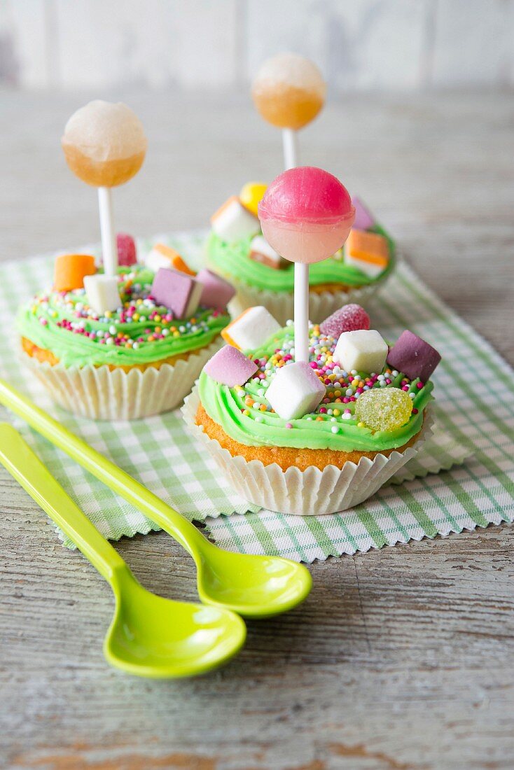 Cupcakes mit Süssigkeiten