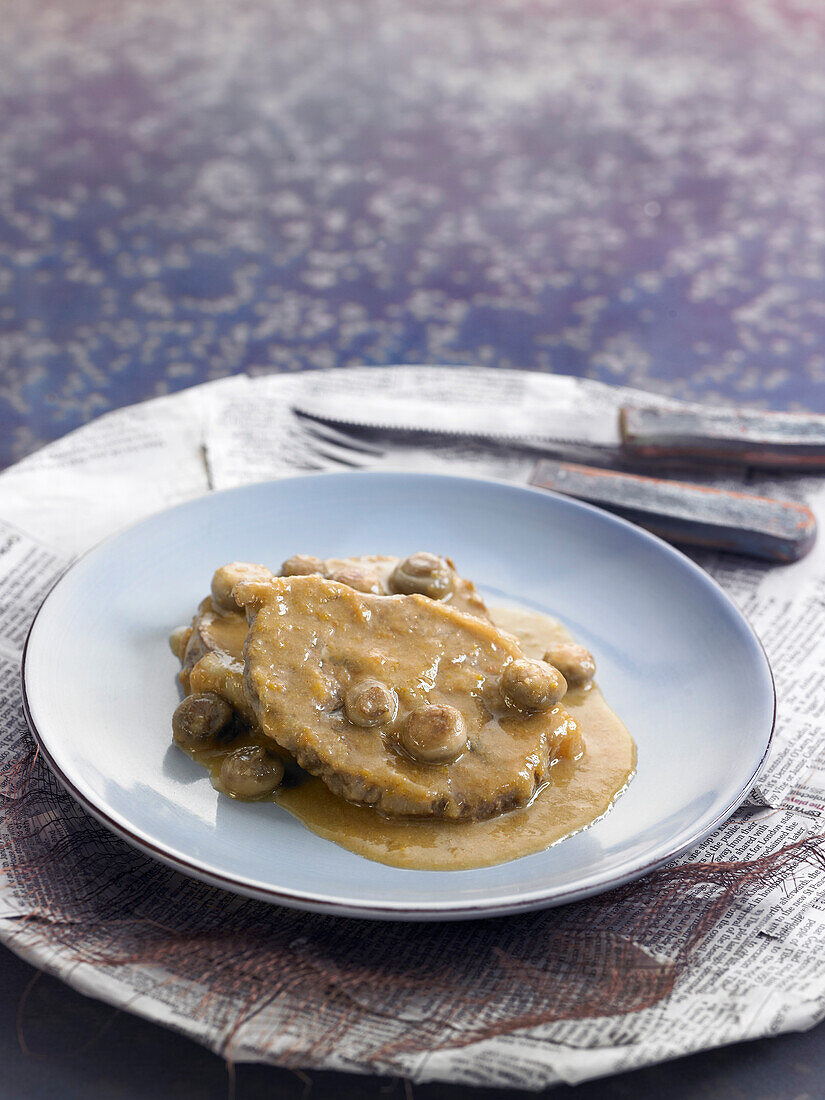 Veal shoulder with mushrooms