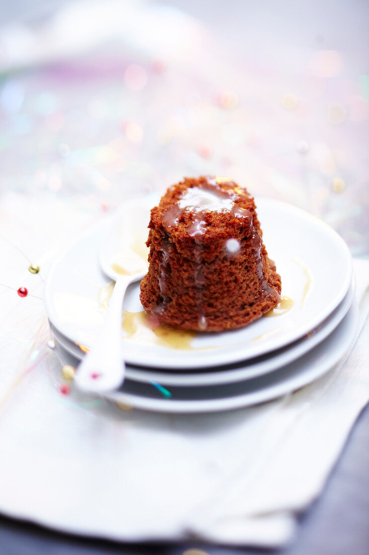 Individual runny toffee pudding