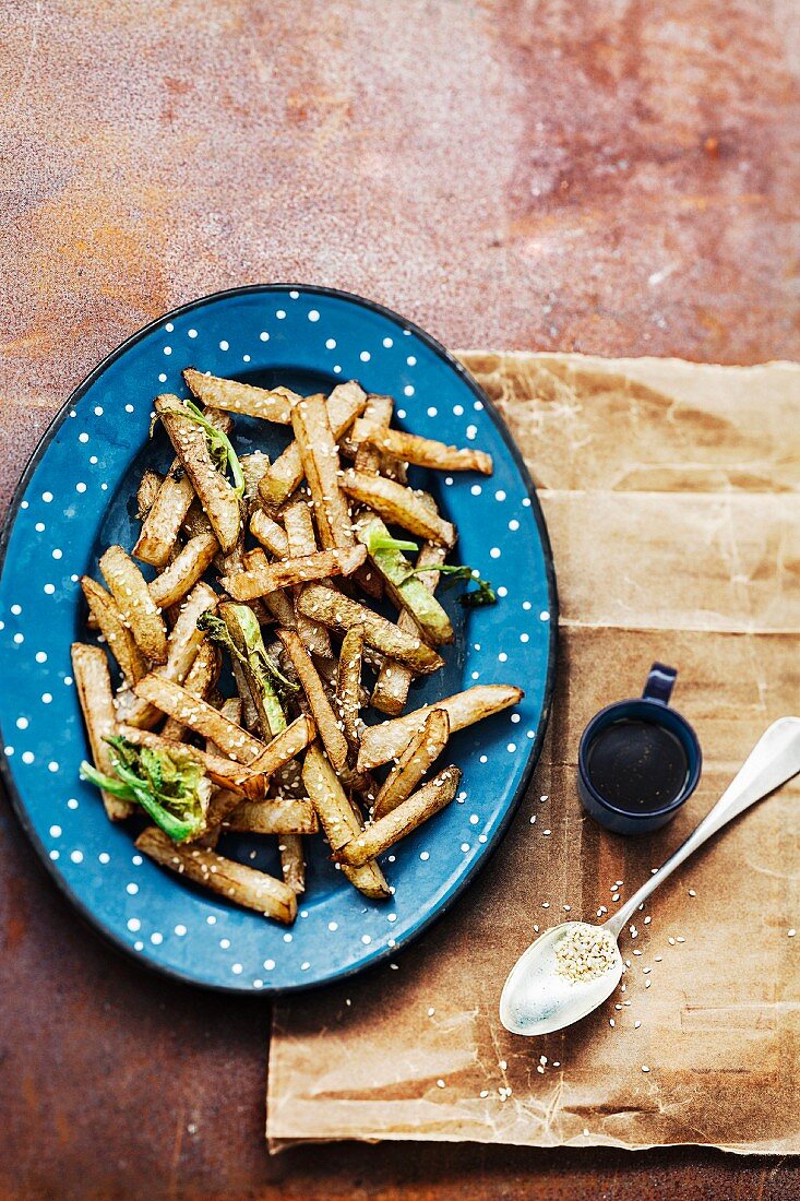 Celeriac and sesame seed fries