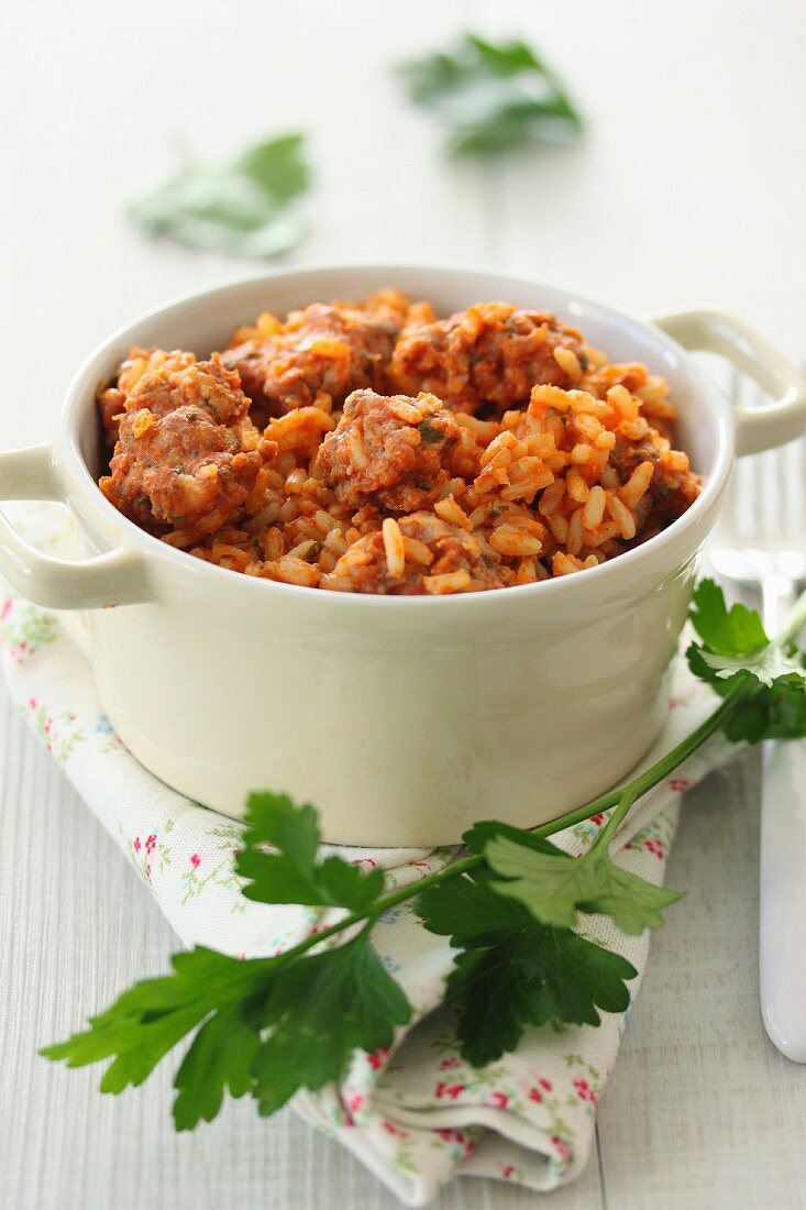 Tomatenreis mit Hackfleischbällchen