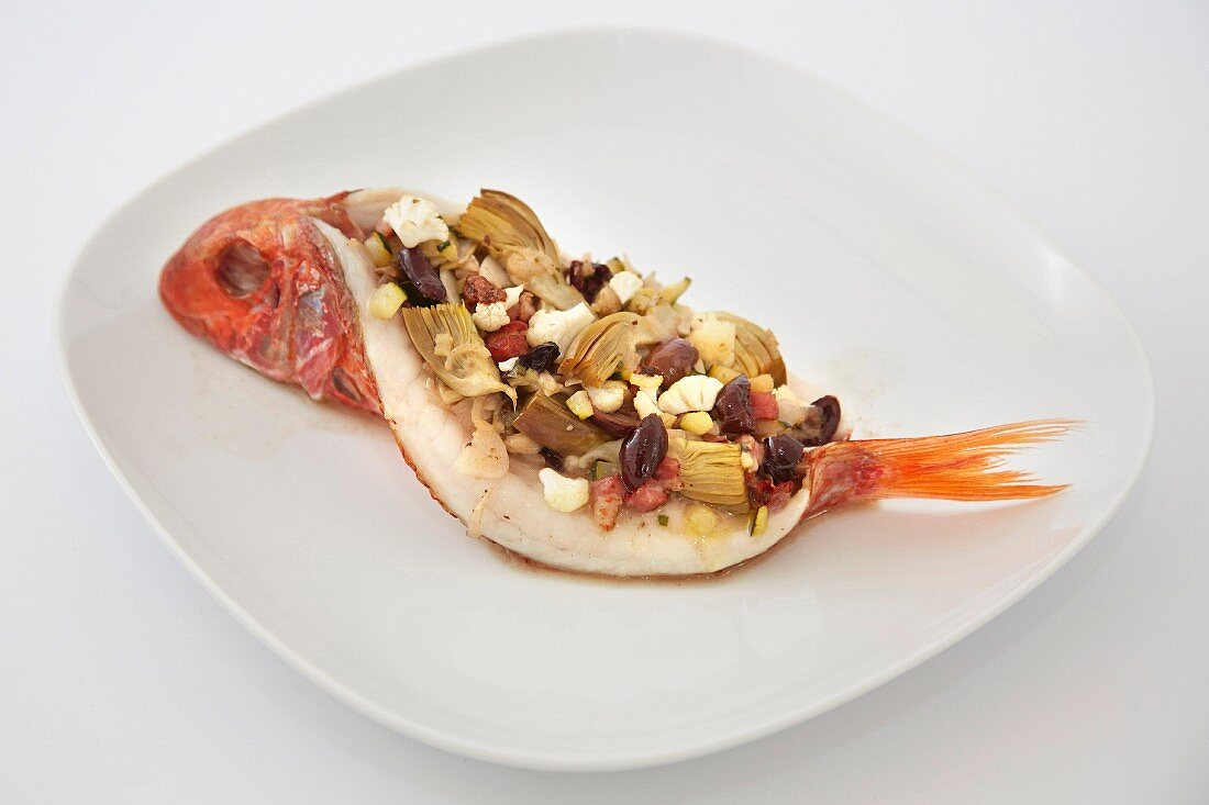 Red mullet stuffed with artichoke hearts