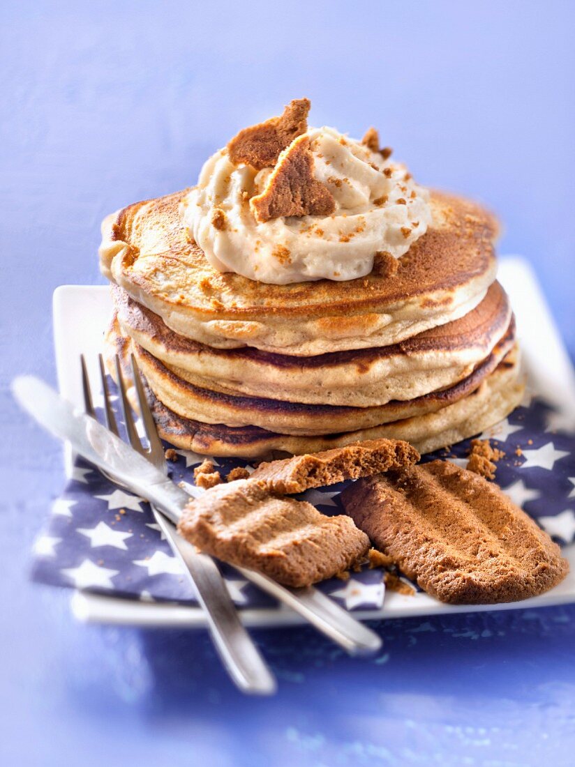 Pancakes with speculos ginger biscuit mousse and maple syrup