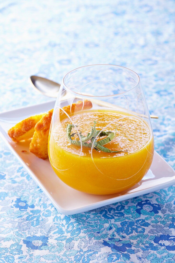 Verbana-flavored yellow fruit soup