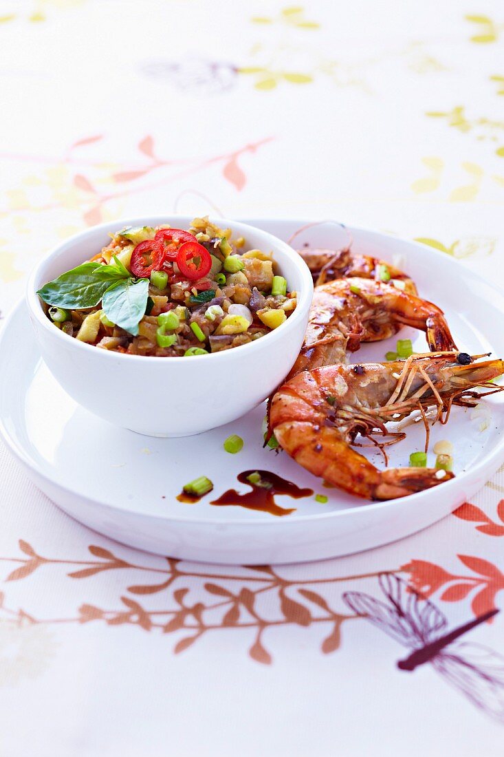 Asian-style express ratatouille,pan-fried shrimps with soya sauce