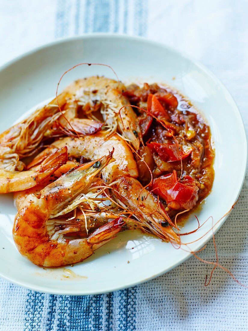 King prawns with spicy tomato sauce