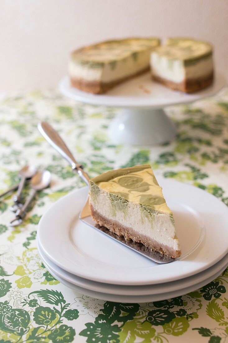 Matcha green tea marble cheesecake