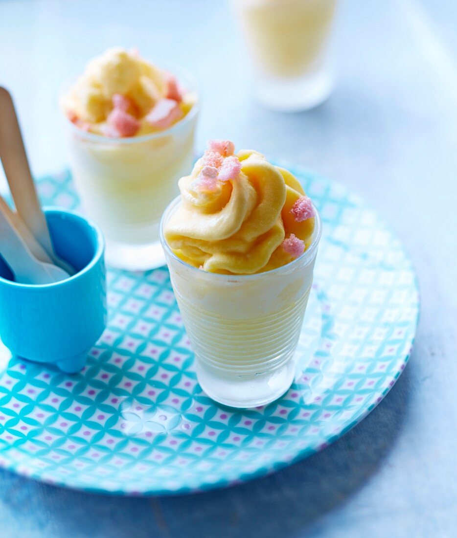 Mango-coconut frozen yoghurt