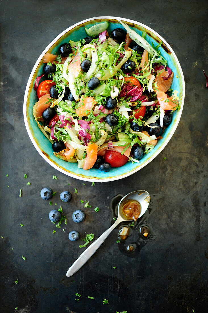 Smoked salmon and blueberry mixed salad