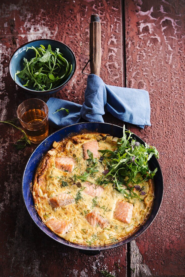 Frittata (italienisches Omelett) mit Lachs und Lauch