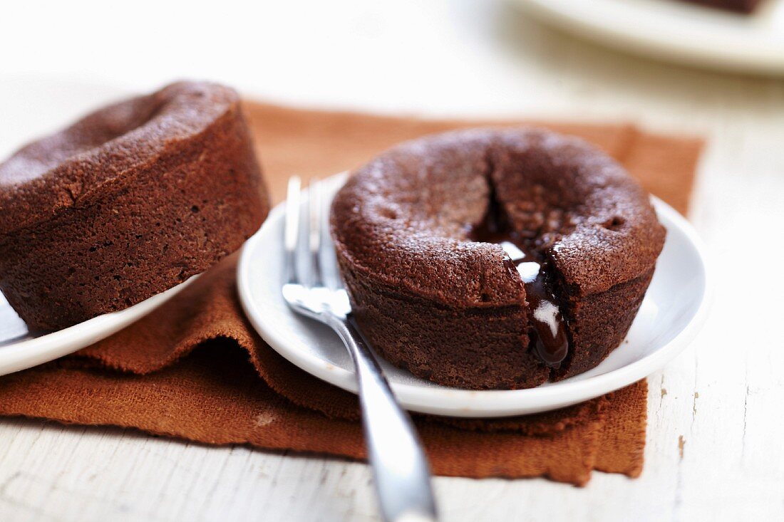 Runny chocolate puddings