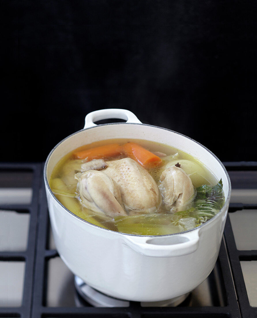 Preparing chicken broth