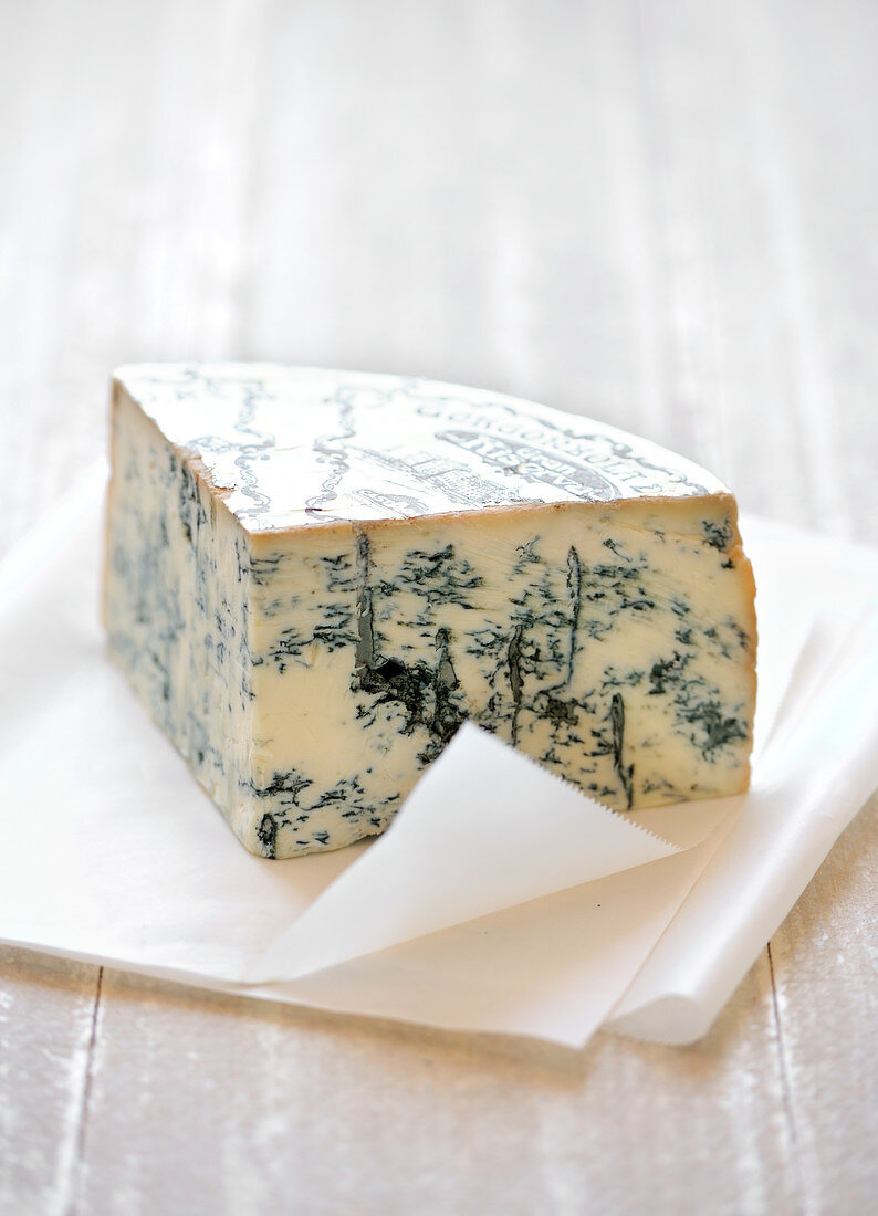 Stück Gorgonzola