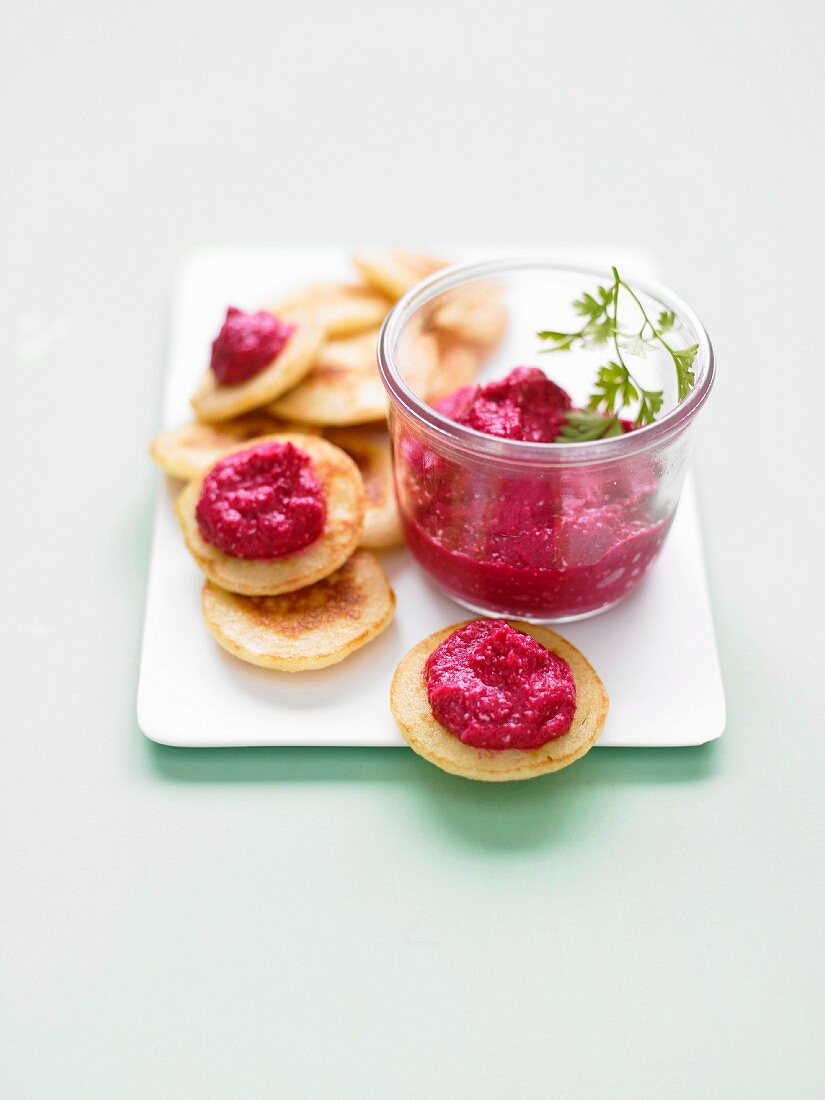 Mini blinis with creamed beetroot