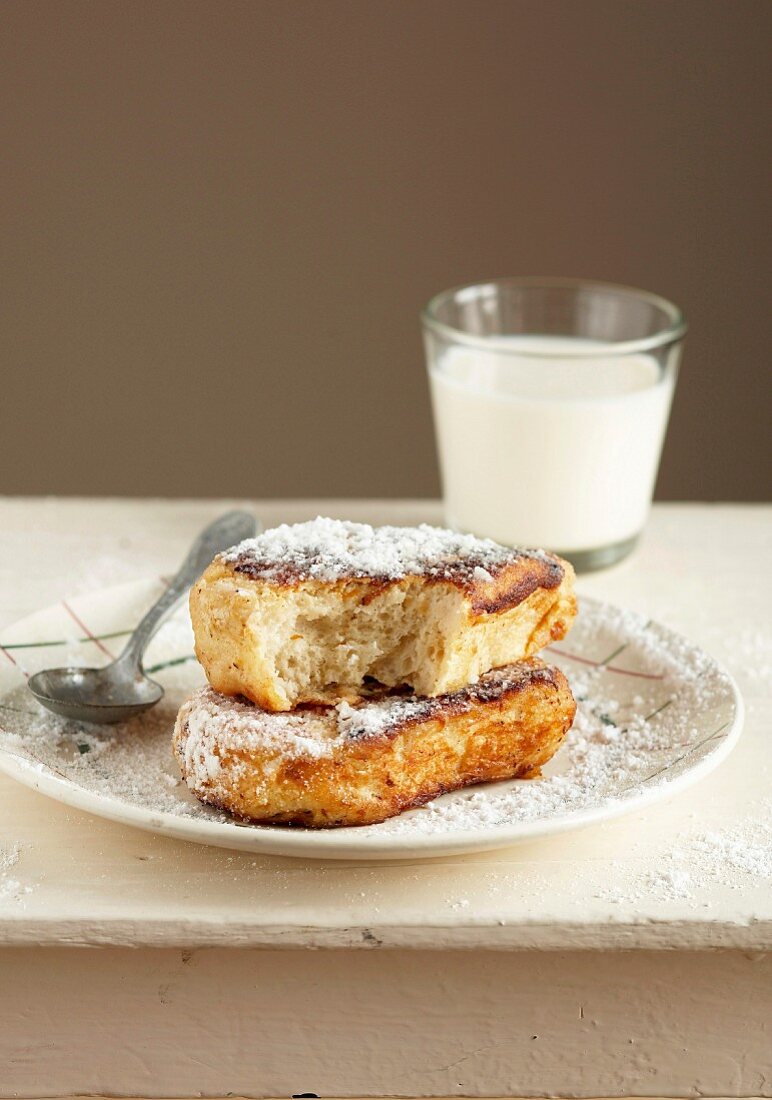 Soft french toast with icing sugar