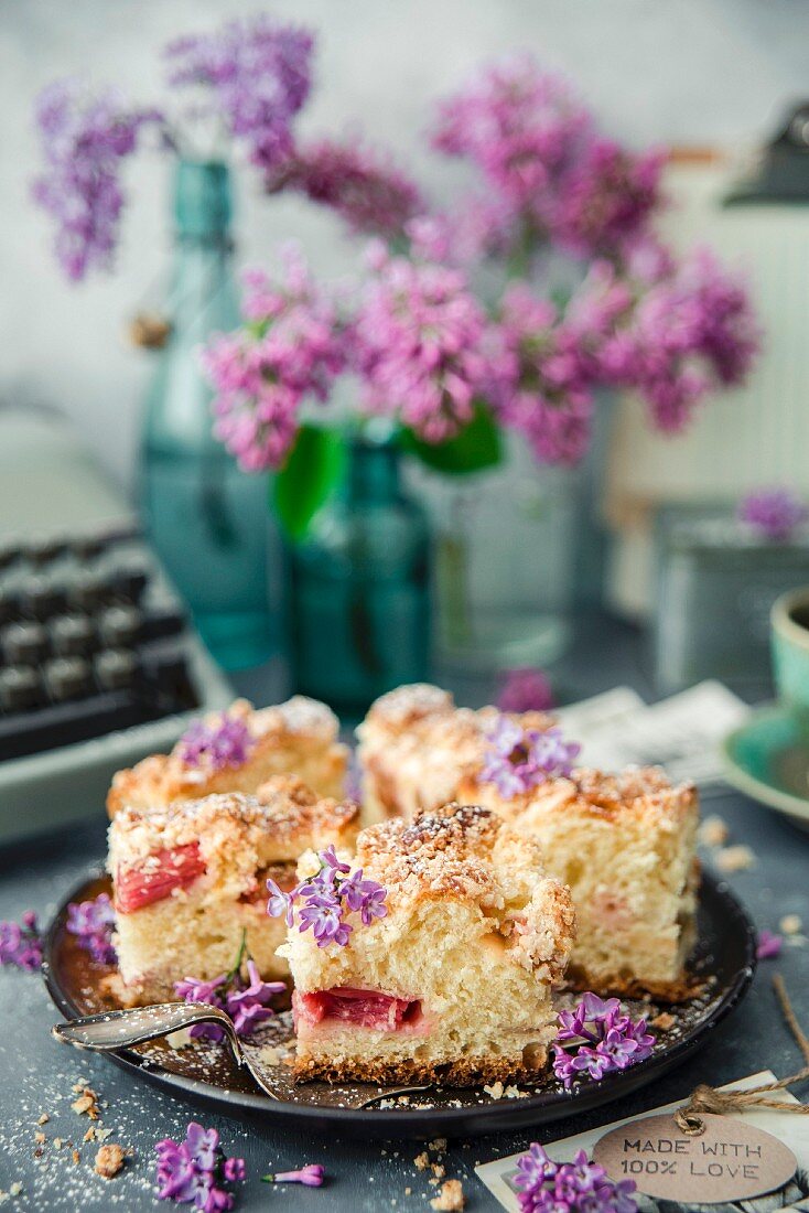 Rhabarberkuchen mit Kokosstreusel