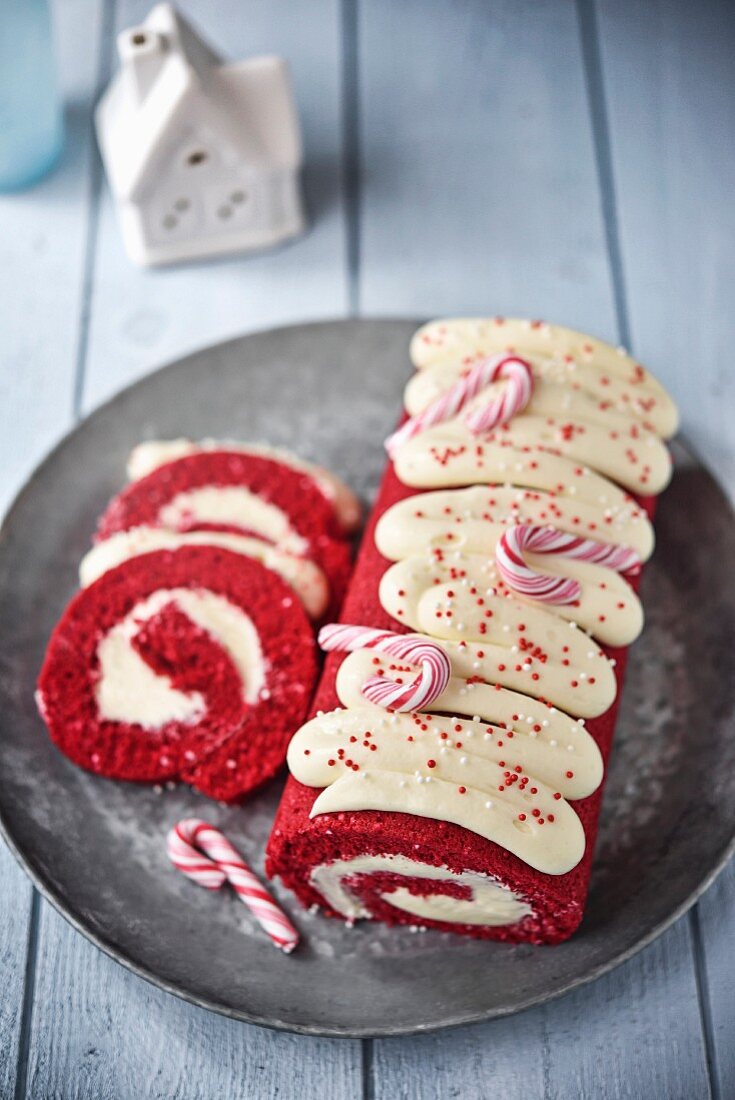 Christmas rolled log cake