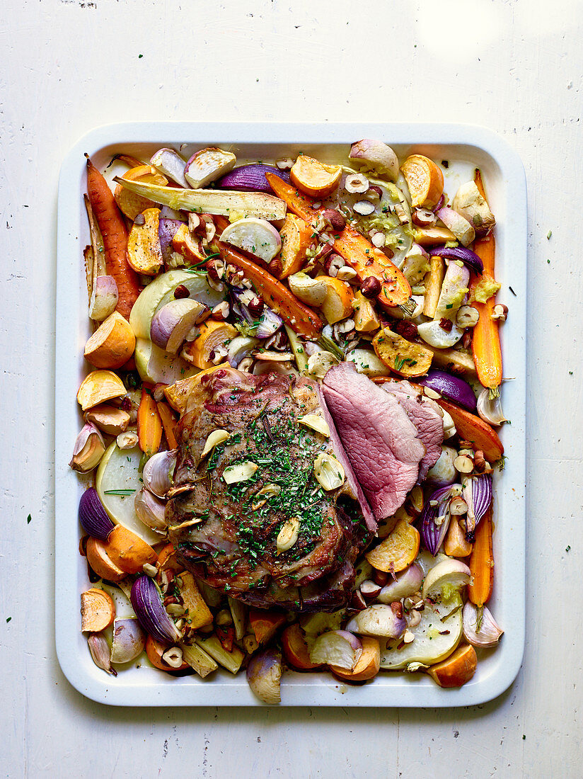 Baked leg of lamb with autumn vegetables