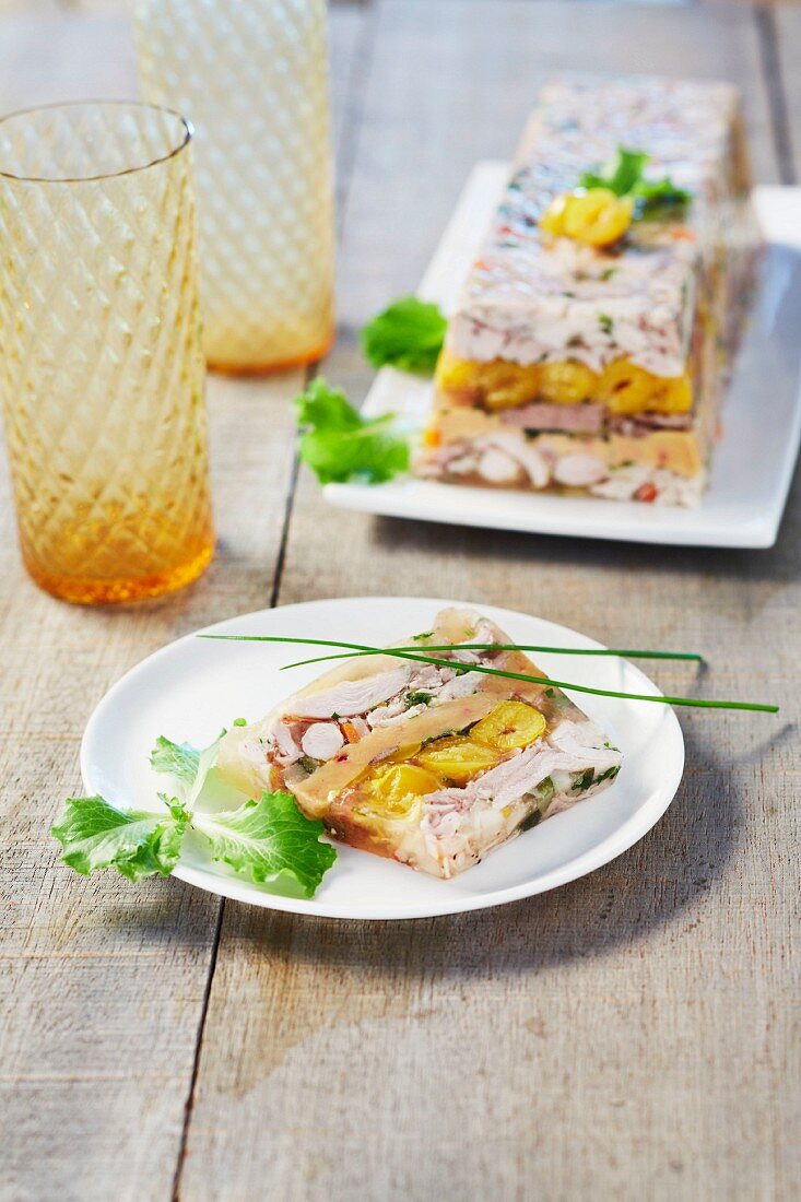 Terrine vom Wild mit Mirabellen