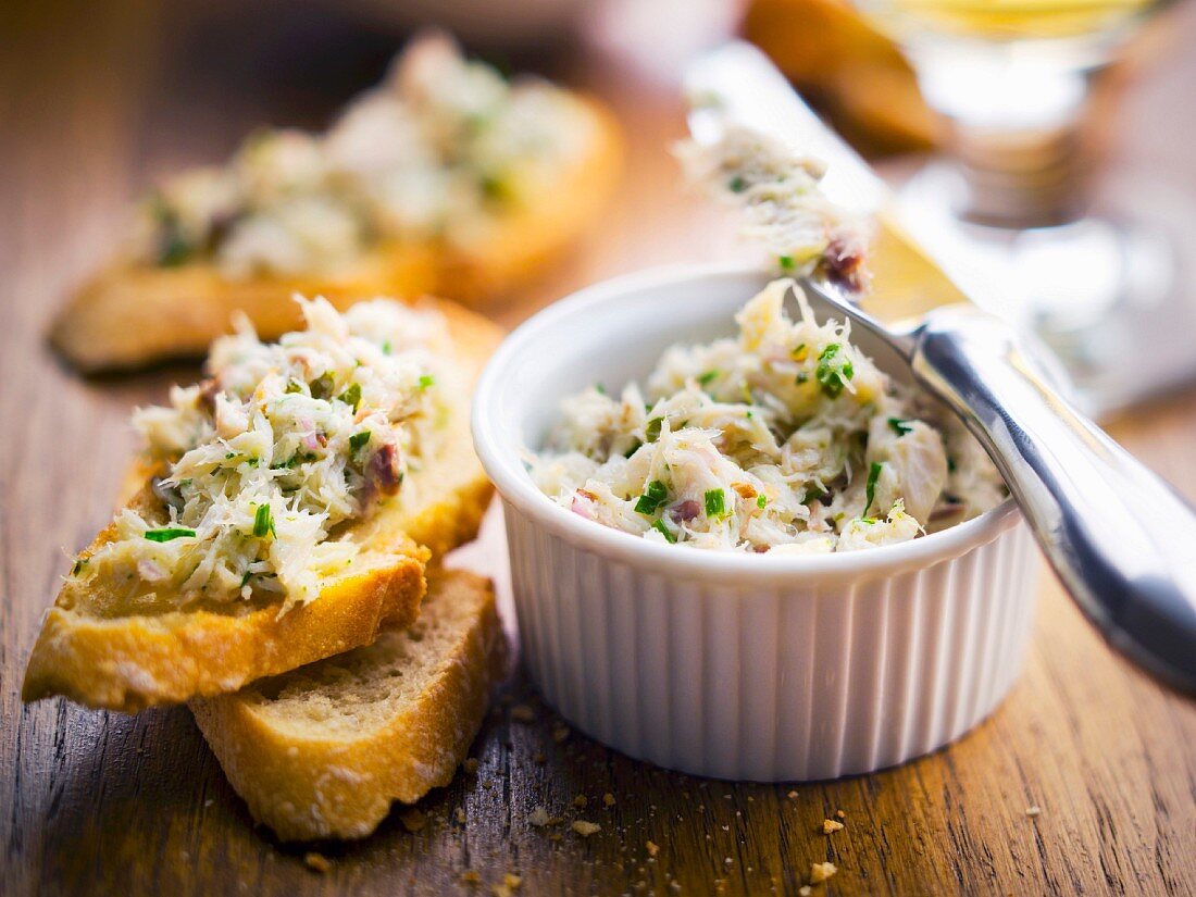 Rillettes von Makrele mit Kräutern