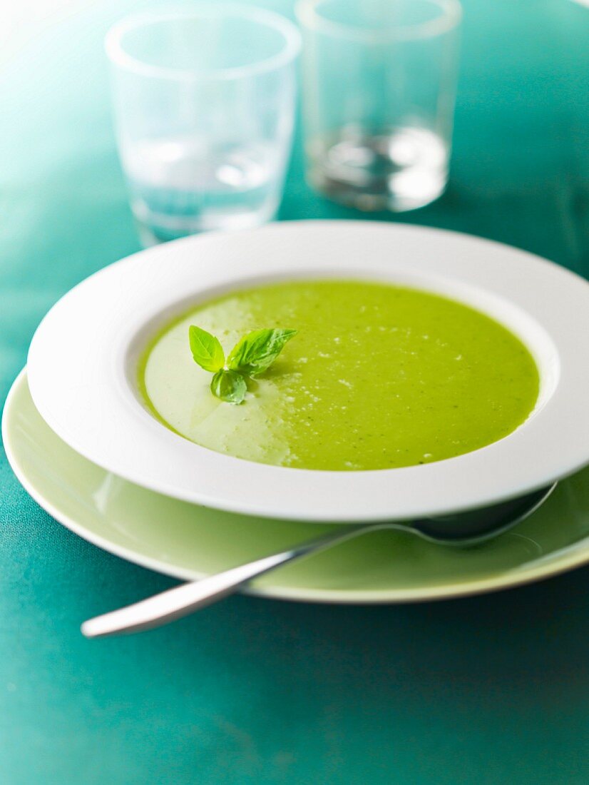 Cream of courgette and basil soup