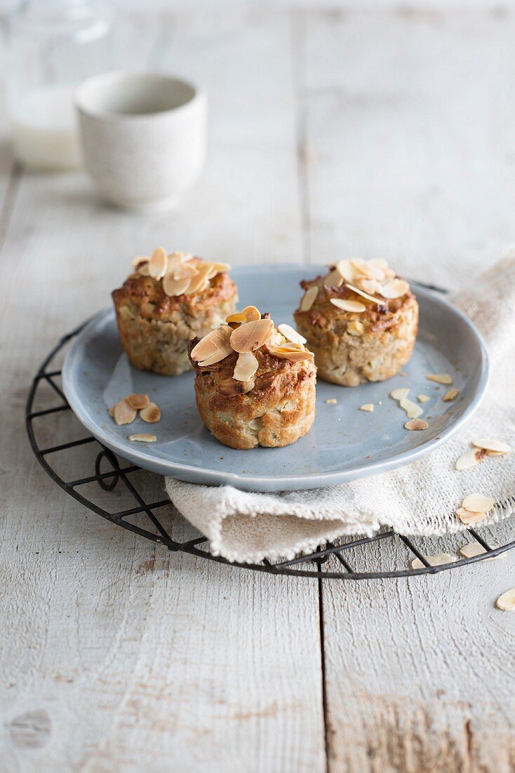 Small apple and almond muffins