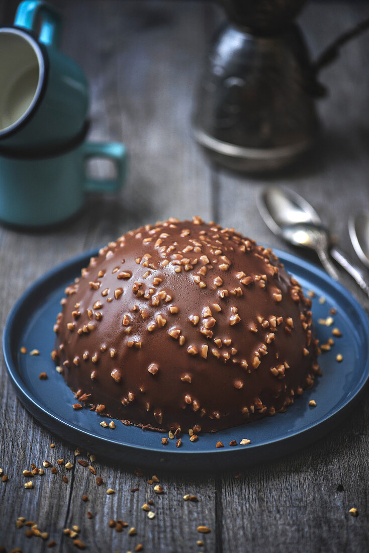 Marshmallow chocolate dome