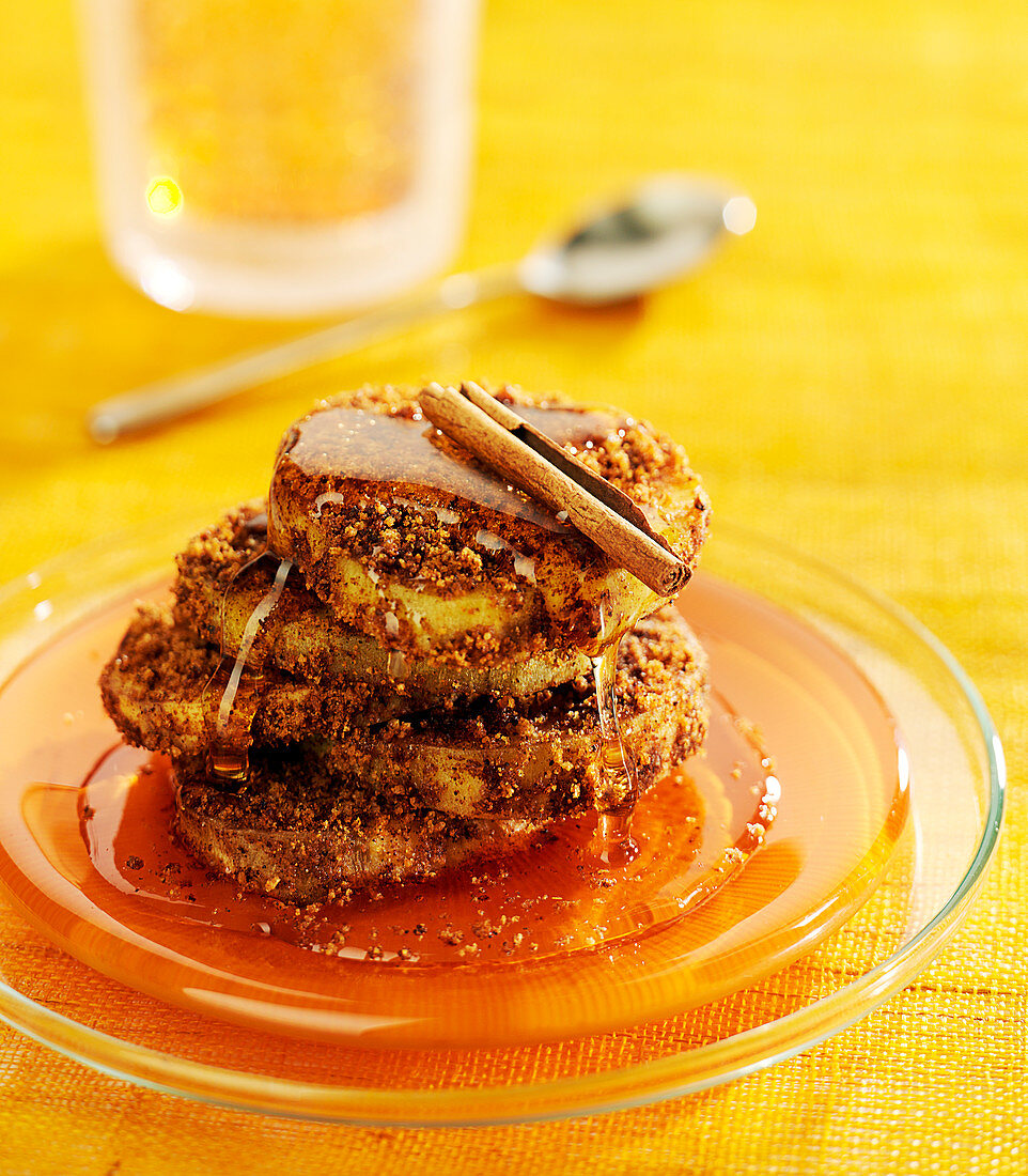 Cinnamon-flavored crispy sweet potato with honey