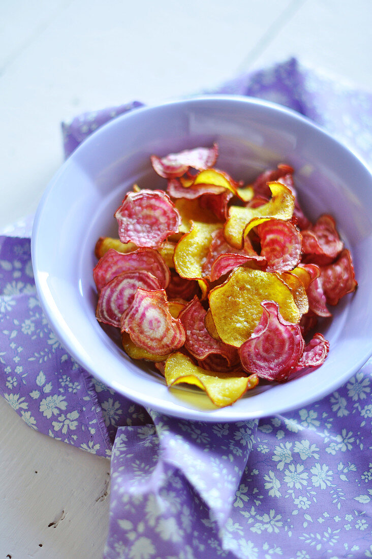 Multicolored beetroot crisps