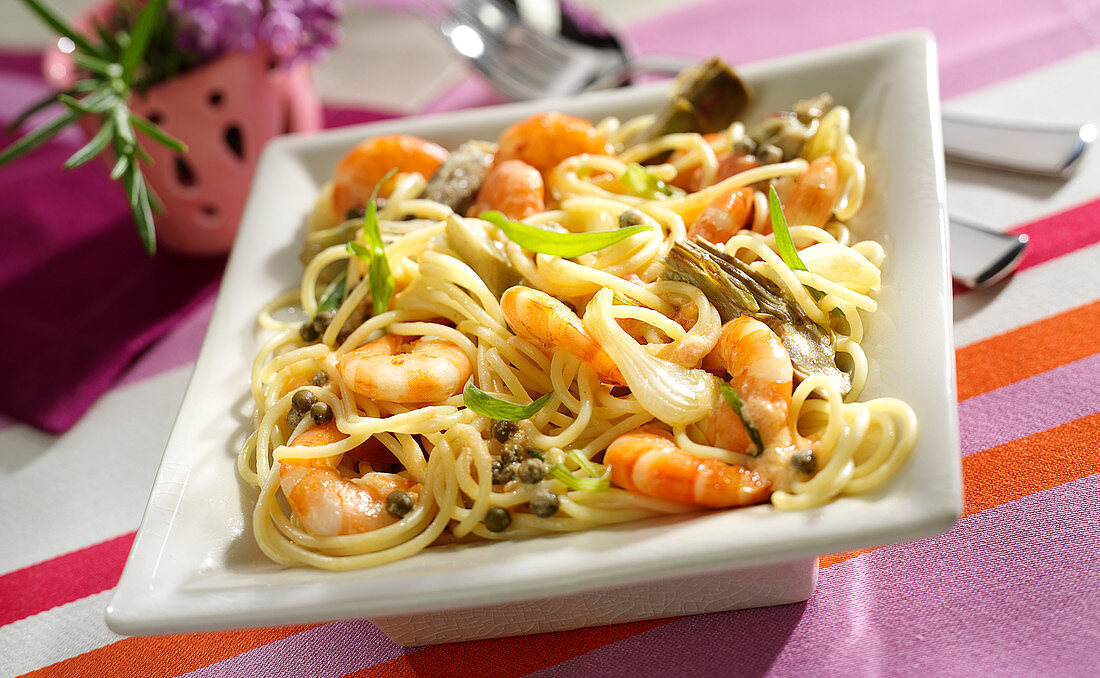 Spaghetti mit Garnelen, Artischocken und grünem Pfeffer