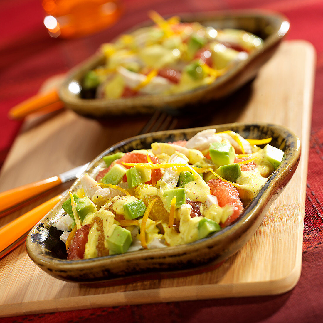 Avocadosalat mit Hähnchen und Zitrusfrüchten