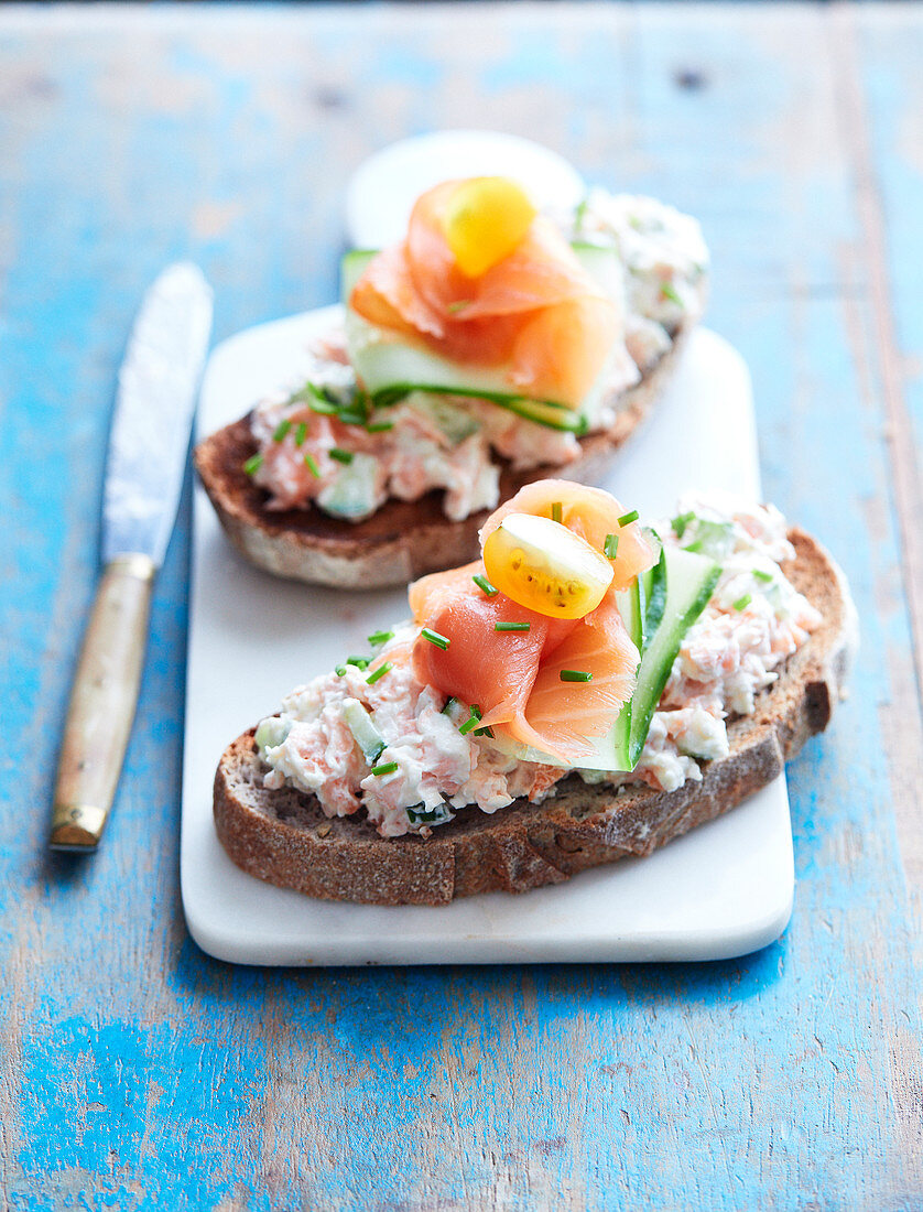 Salmon pâté on toast