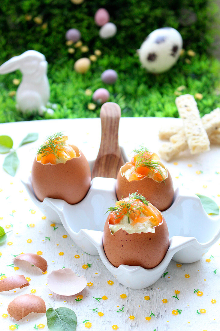 Asparagus Mousse With Dill And Salmon Served In Egg Shells