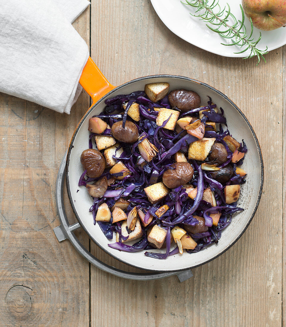 Red Cabbage,Chestnut And Smoked Tofu Stir Fry