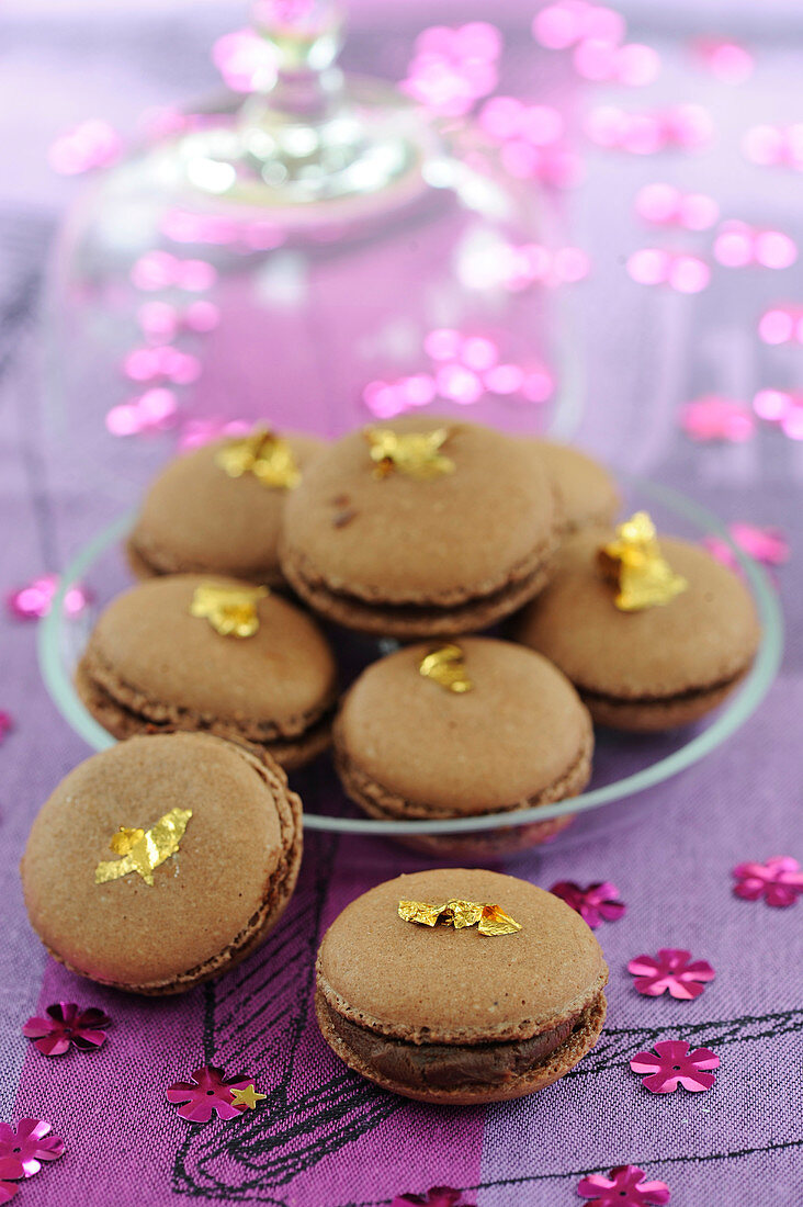 Schokoladen Macarons mit Praliné