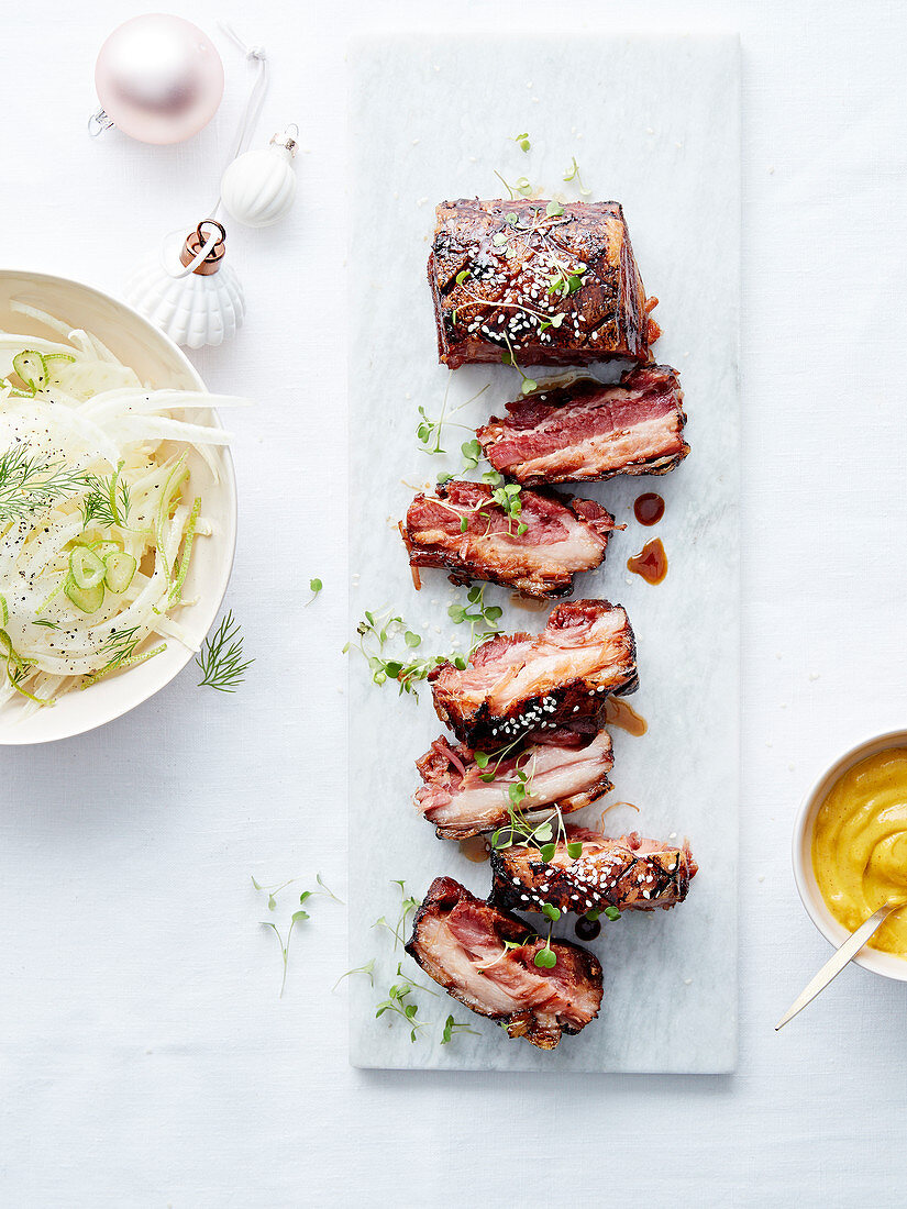 Caramelized spare ribs with sesame seeds,curried mayonnaise,fennel salad