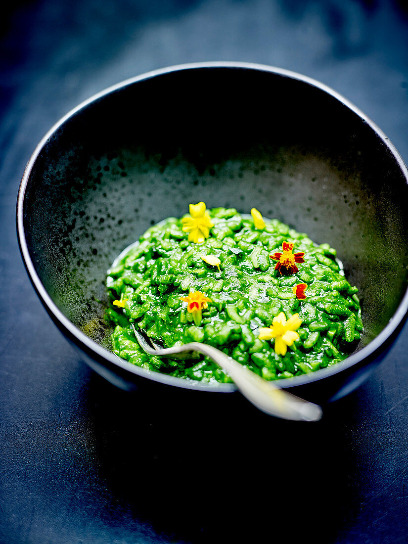 Watercress and Tagetes flower risotto