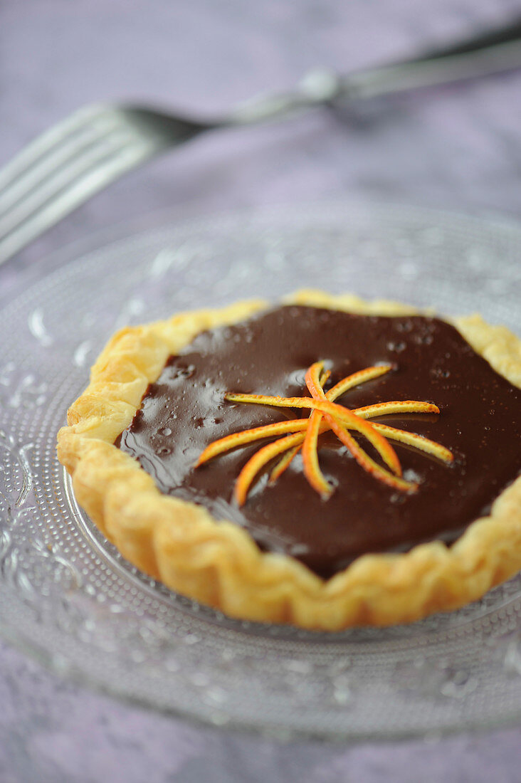 Chocolate and orange zest puff pastry tartlet