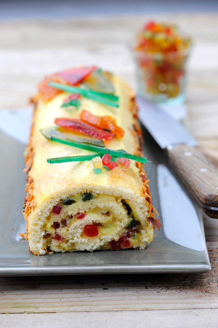 Candied fruit rolled sponge cake