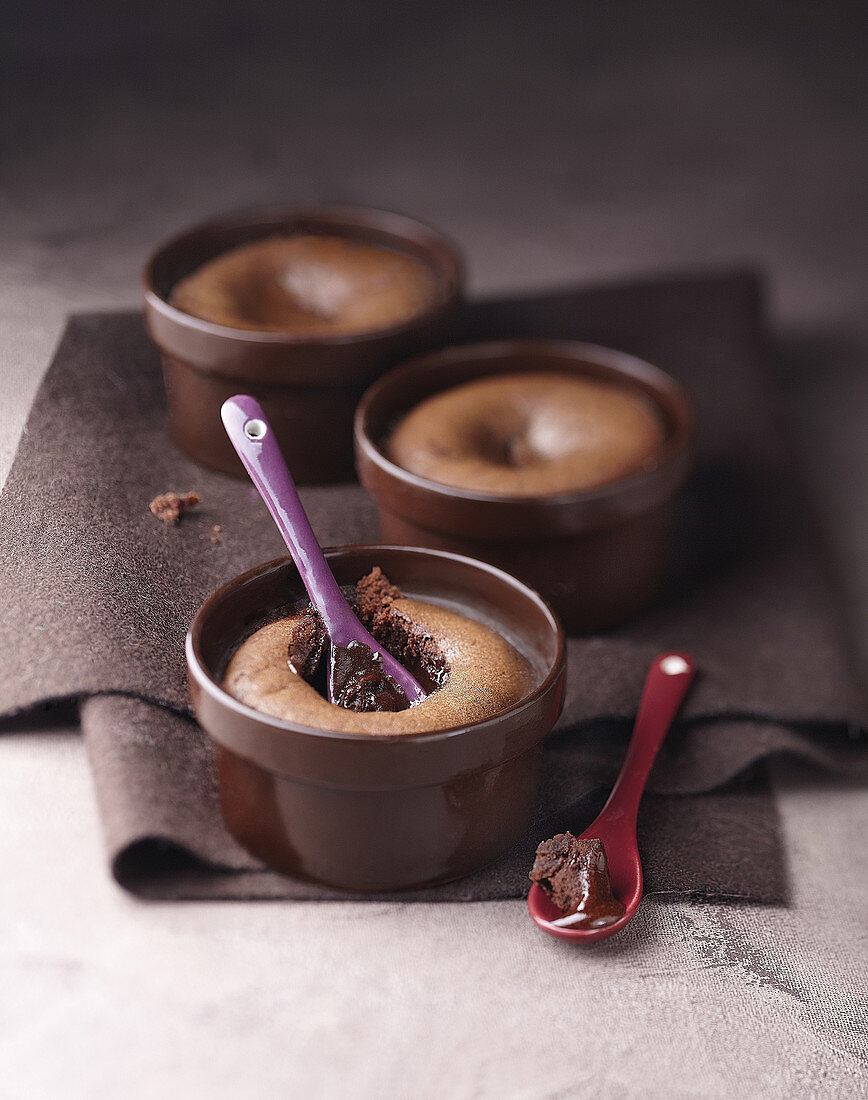 Small runny chocolate puddings