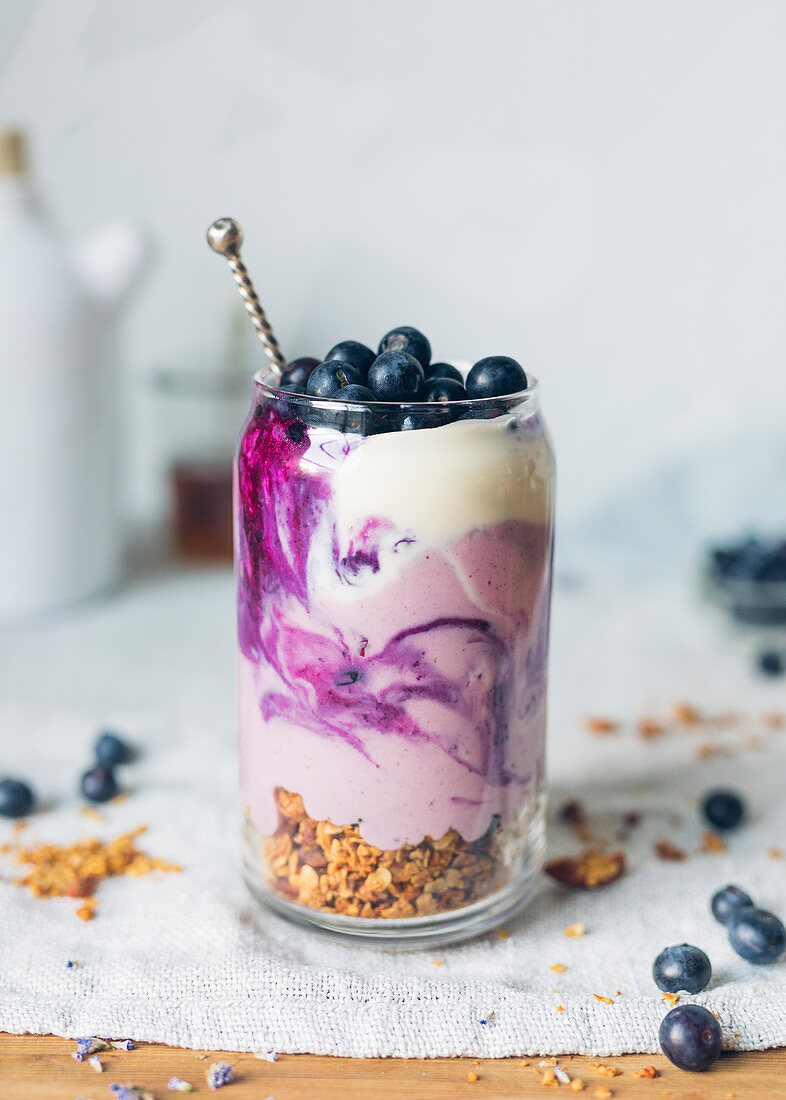 Yoghurt and blueberry Parfait