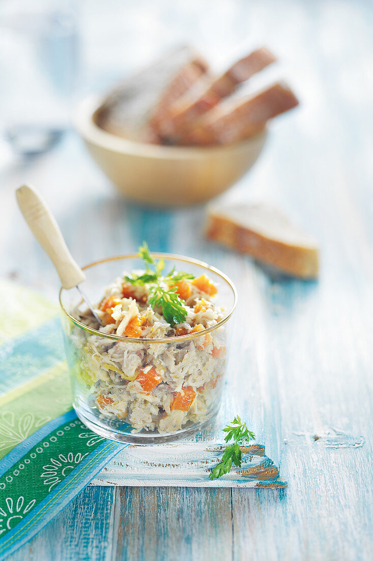 Krabbenrillettes mit Karotte und Gewürzen