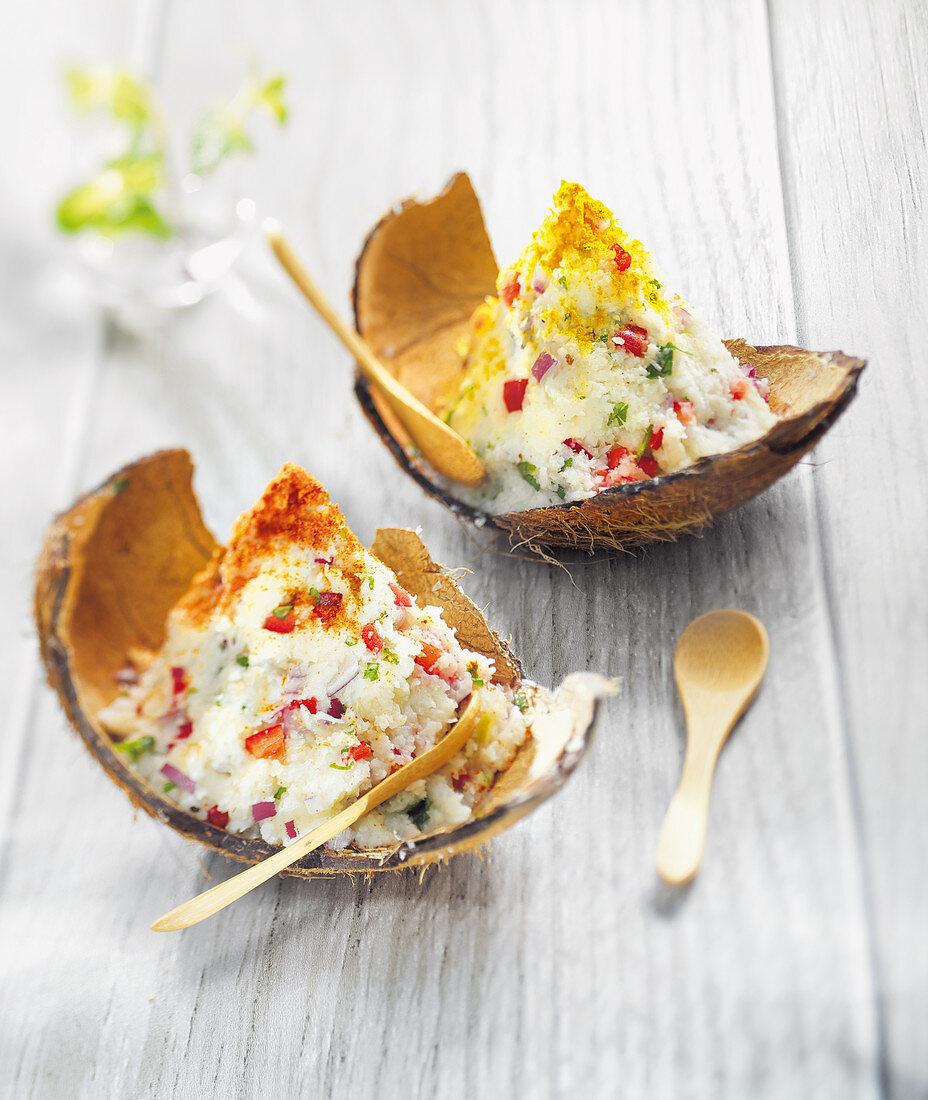 Coconut,cod,red pepper,onion,herb,paprika and turmeric tabbouleh