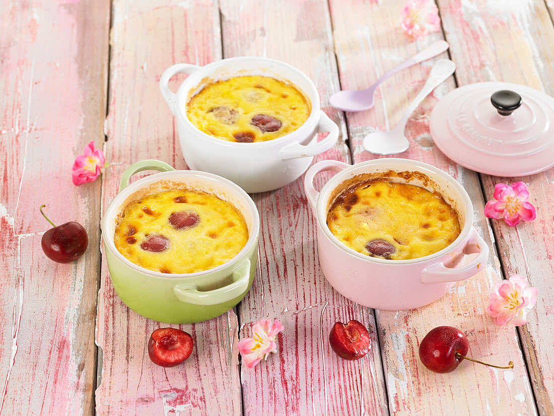 Small cherry Clafoutis,batter puddings