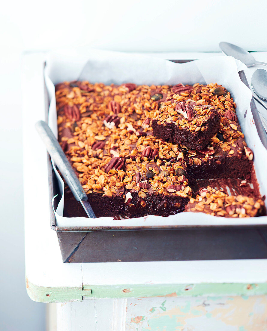 Brownies mit Pekannüssen und Müsli