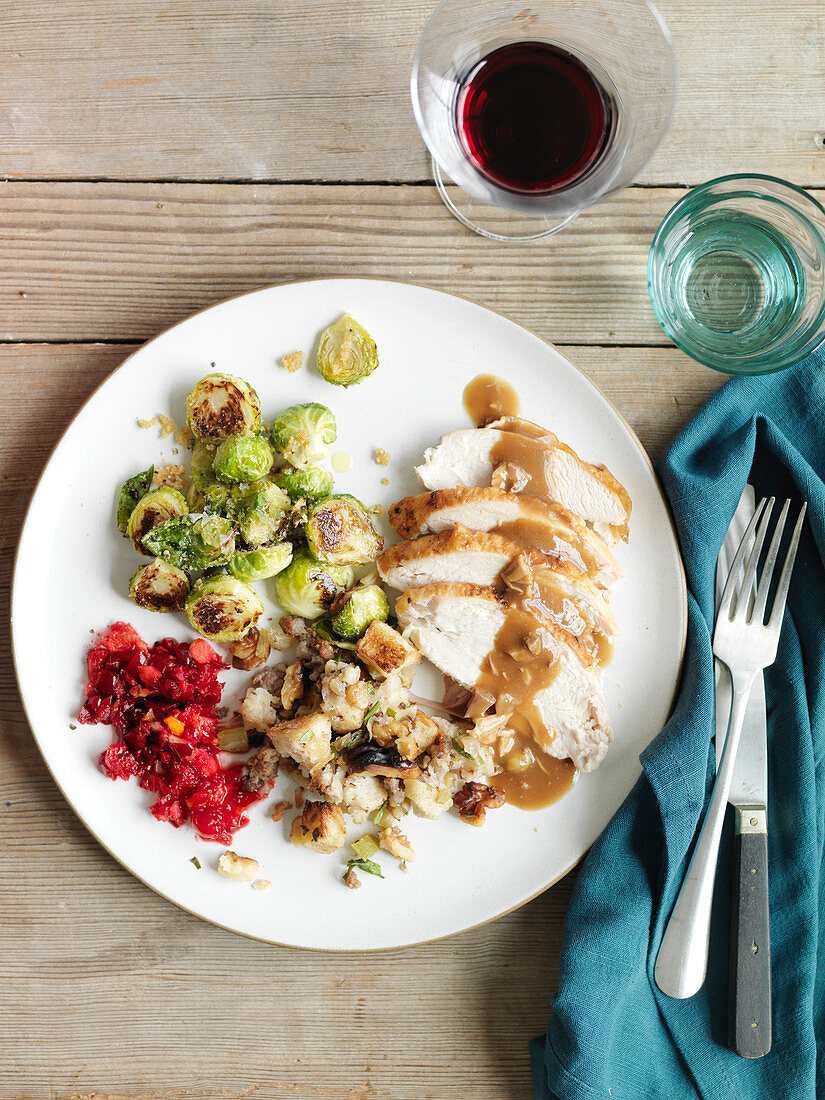 Chicken roasted with cranberries, roasted Brussels sprout
