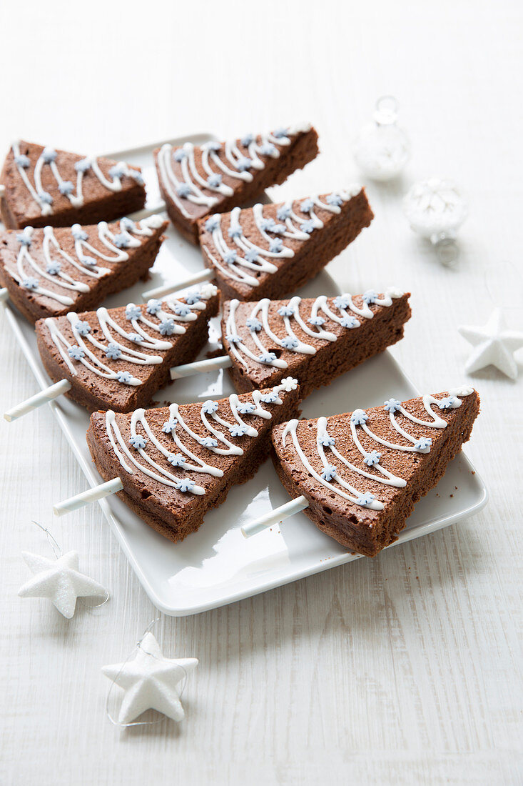 Chocolate Christmas Tree Lollipops